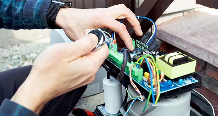 Automatic Driveway Gate Repair in Parkland, FL