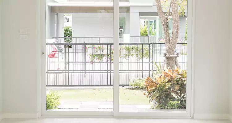 Balcony Screen Door Repair in Parkland, FL