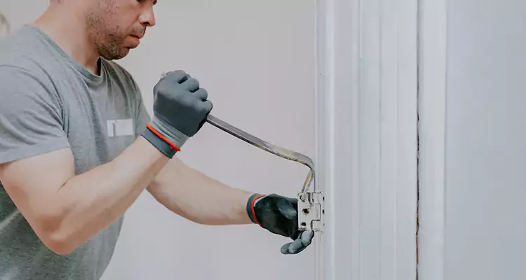 Cracked Door Jamb Repair in Parkland, FL