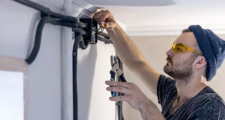 Garage Door Opener Cable Repair in Parkland, FL