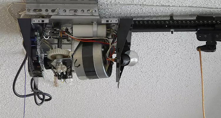 Emergency Garage Door Opener Repair in Parkland, FL