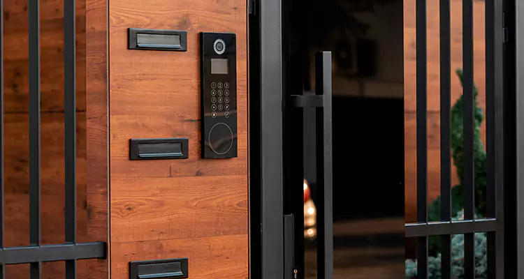 Automatic Door Maintenance in Parkland, FL