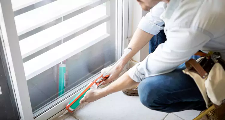 Dap Window Caulk Repair in Parkland, FL